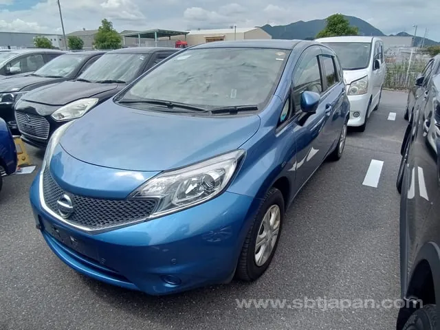 Nissan Note X Dig-S V Selection 2016 photo 2