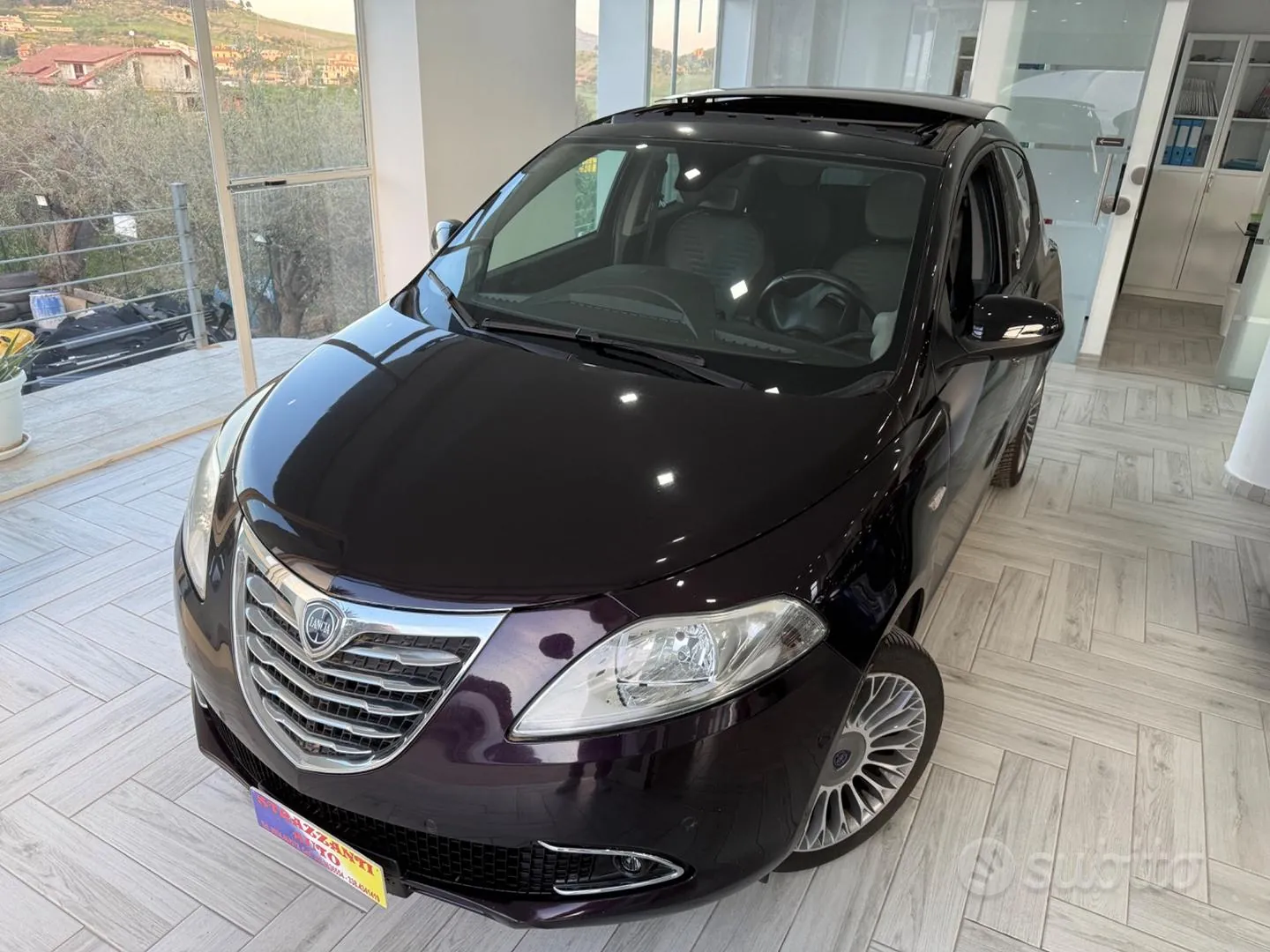 Lancia Ypsilon