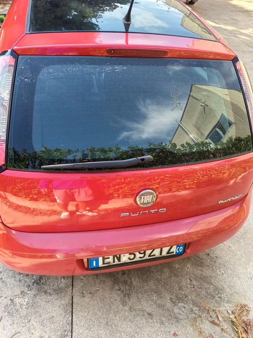Fiat Grande Punto 2012 photo 3