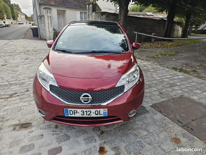 Nissan Note 2015 photo 4
