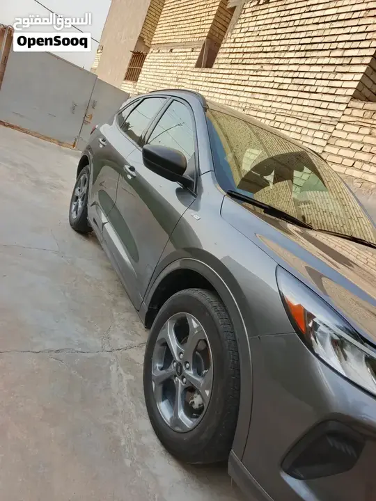 Ford Escape 2023 photo 3