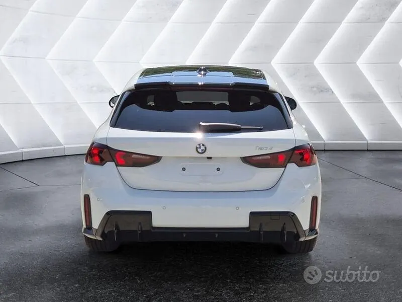 BMW 1 Series 2026 photo 3