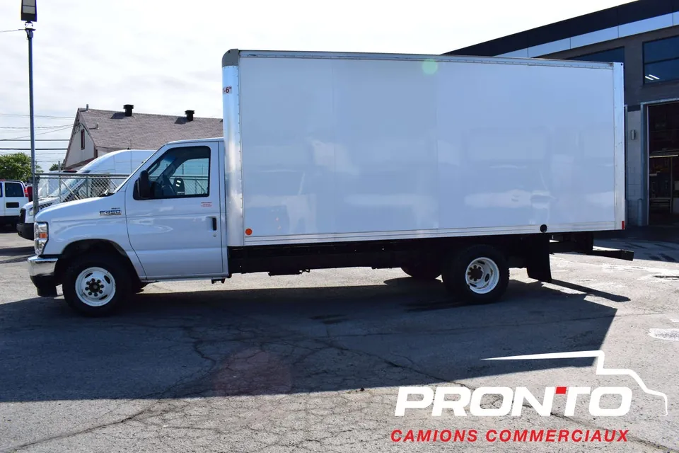 Ford E-450 Cube 2022 photo 3