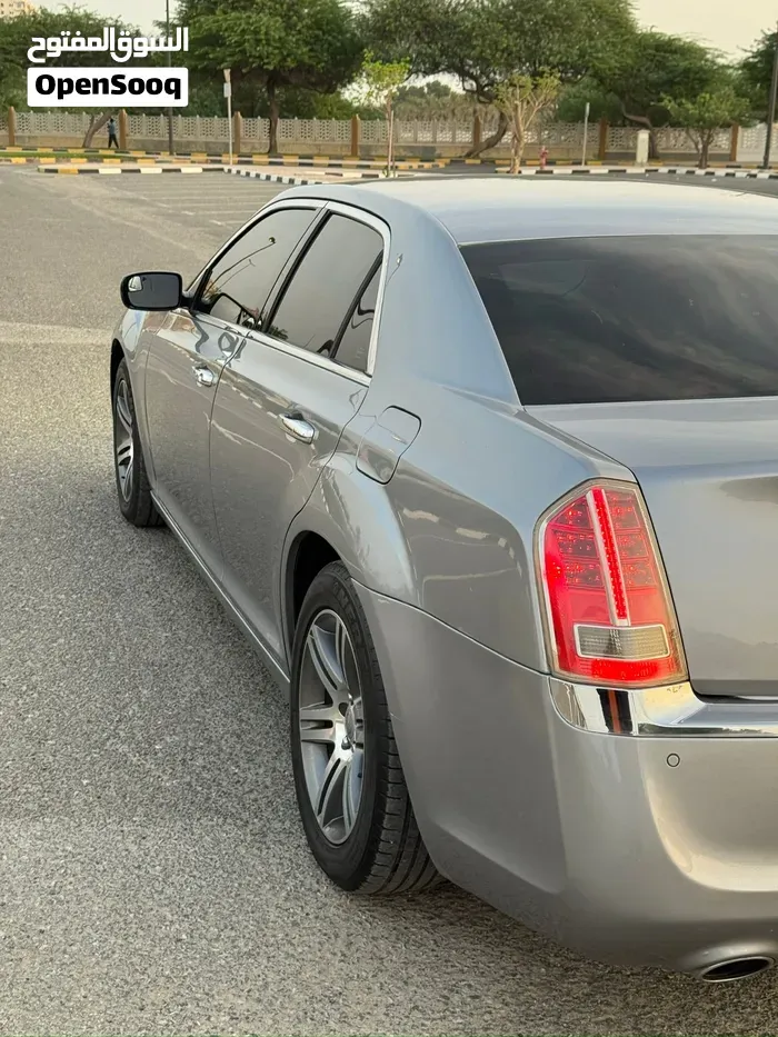 Chrysler 300 2014 photo 4