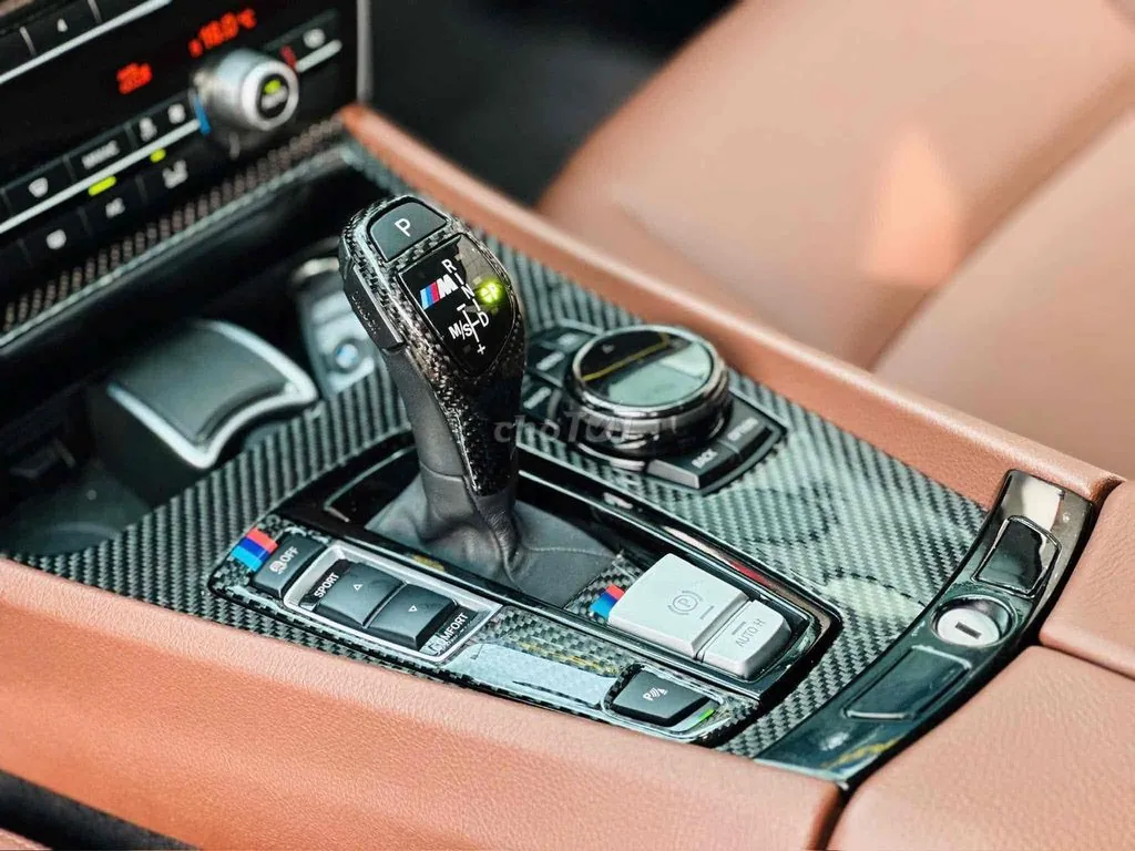 BMW 5 Series 2018 photo 5