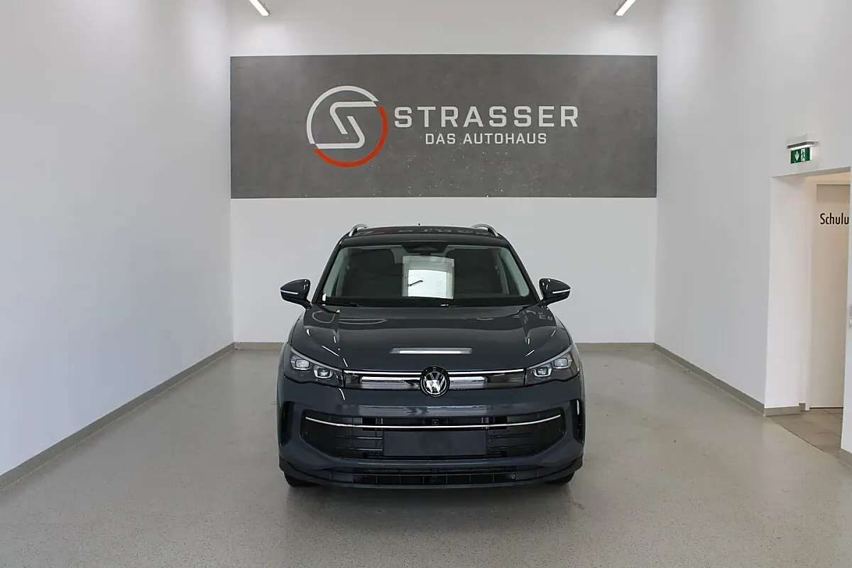 Volkswagen Tiguan 2026 photo 2