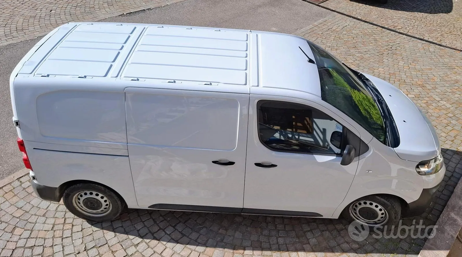Opel Vivaro 2023 photo 2
