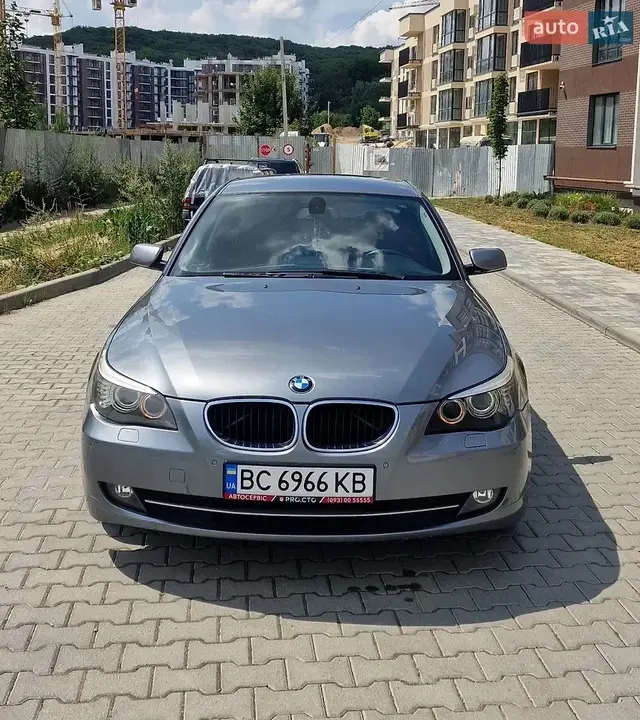 BMW 5 Series 2008 photo 3