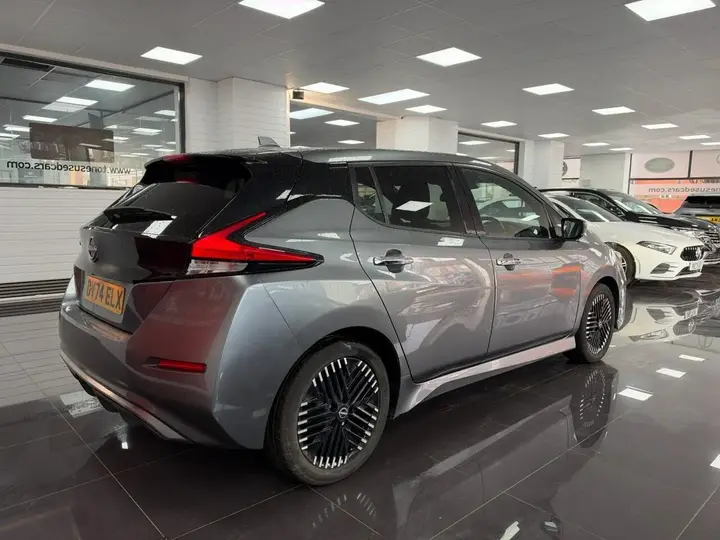 Nissan Leaf 2024 photo 2