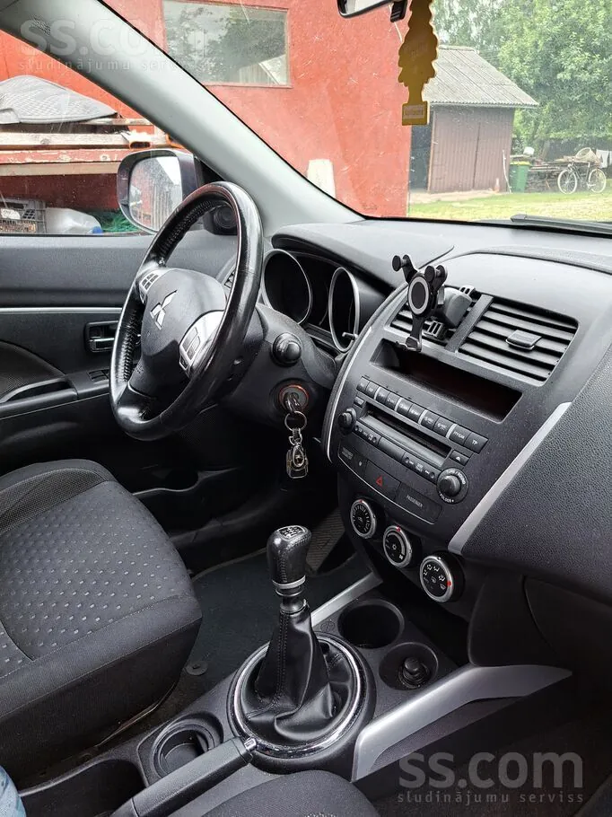 Mitsubishi Asx 2011 photo 5