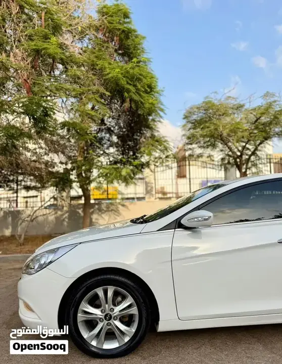 Hyundai Sonata 2012 photo 4