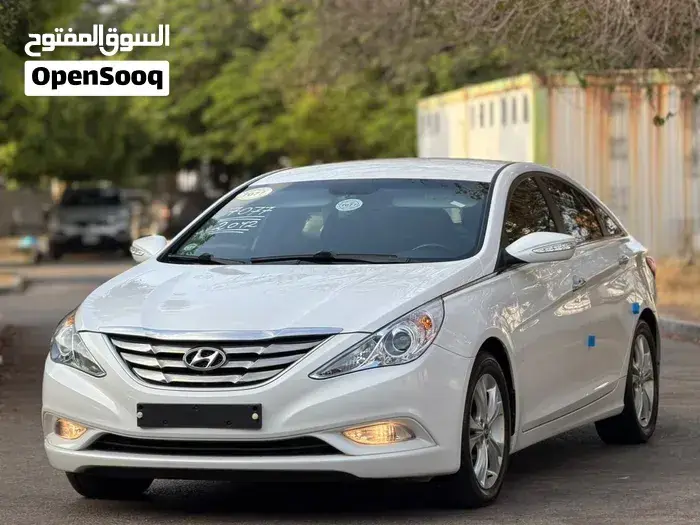 Hyundai Sonata 2012 photo 2
