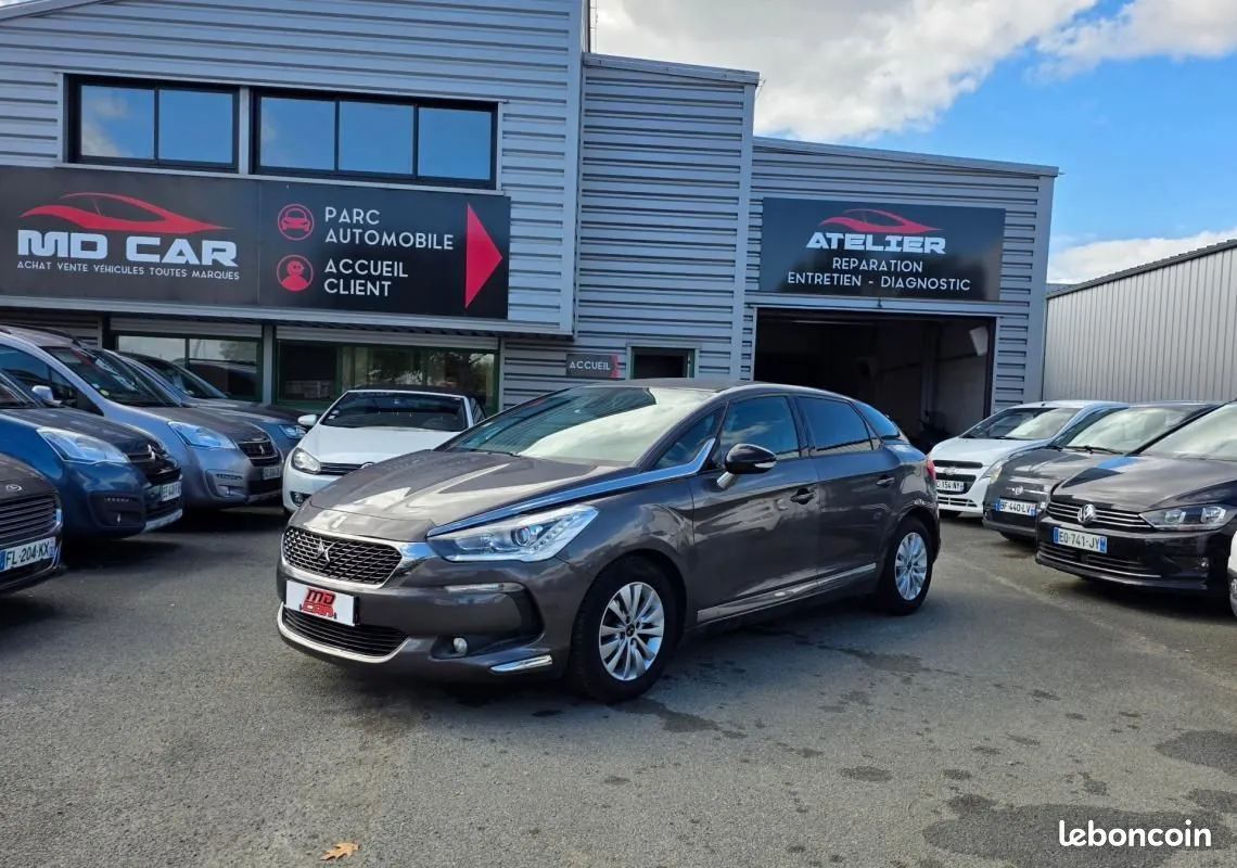 DS Automobiles Ds 5