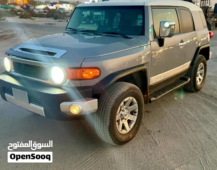 Toyota Fj 2014 photo 3