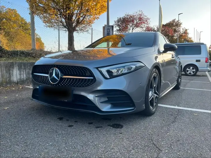 Mercedes-Benz A 200