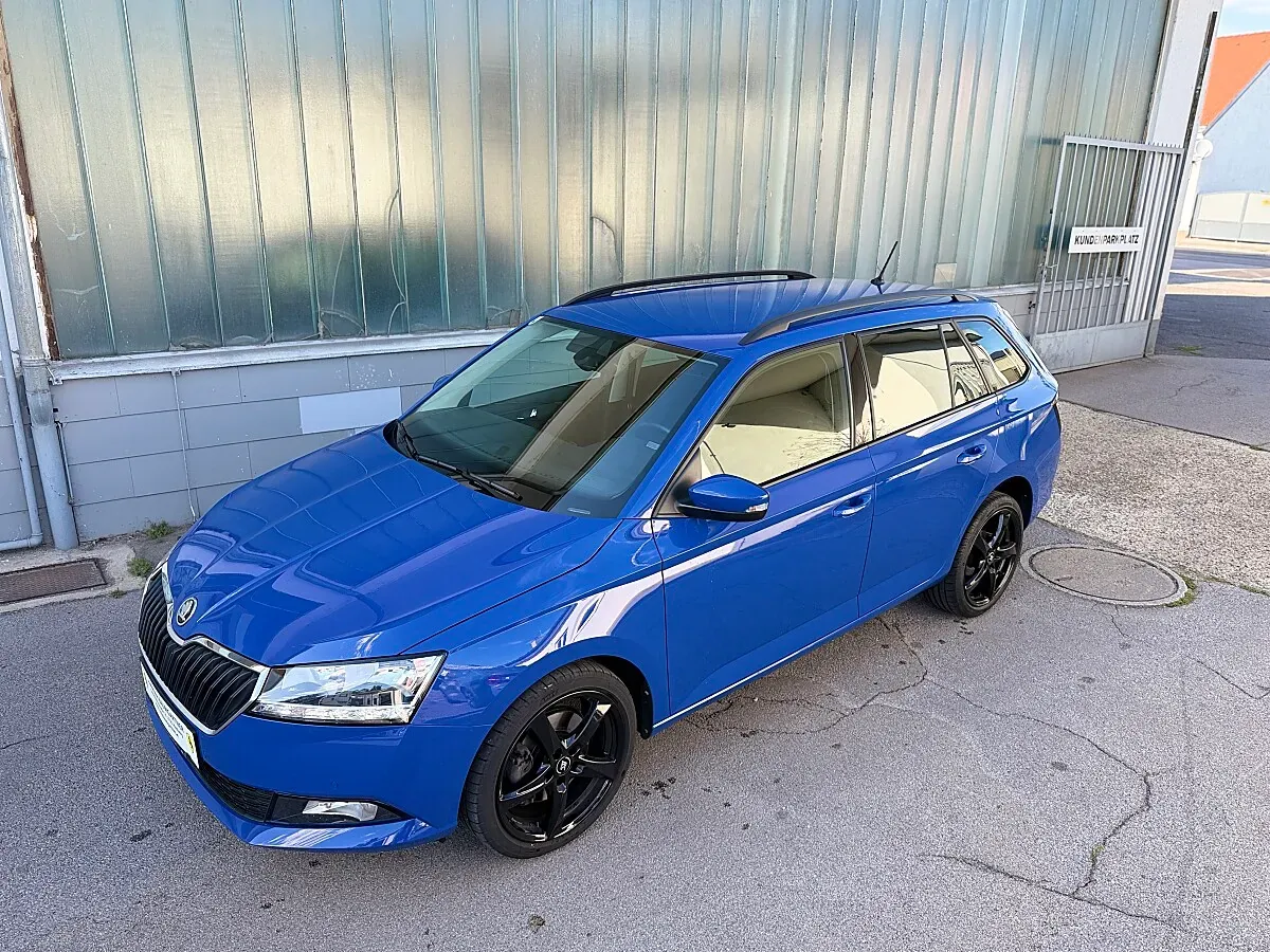 Skoda Fabia 2022 photo 3