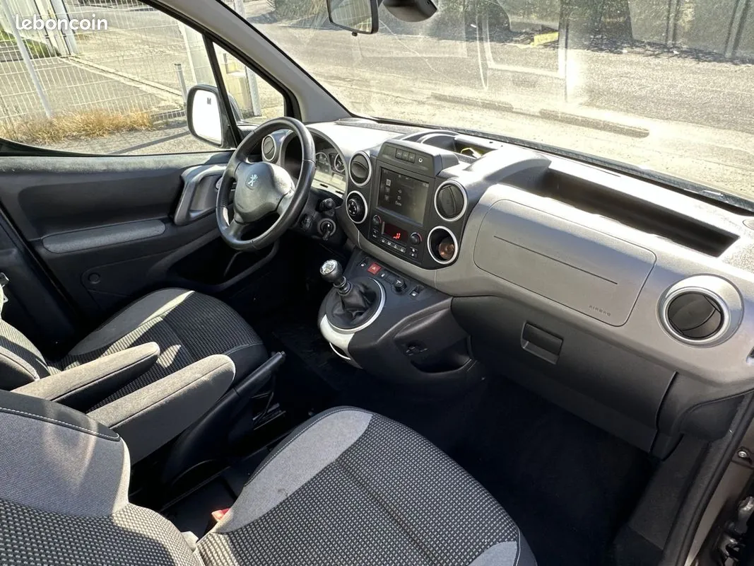Peugeot Partner Tepee 2016 photo 4
