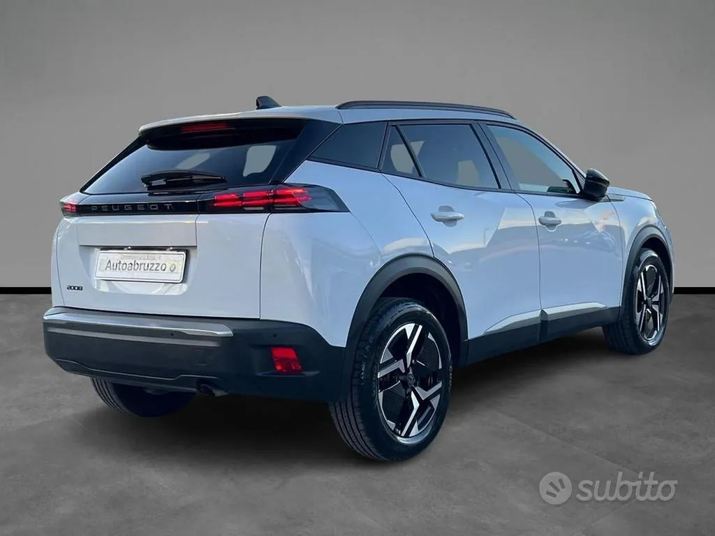 Peugeot 2008 2024 photo 5