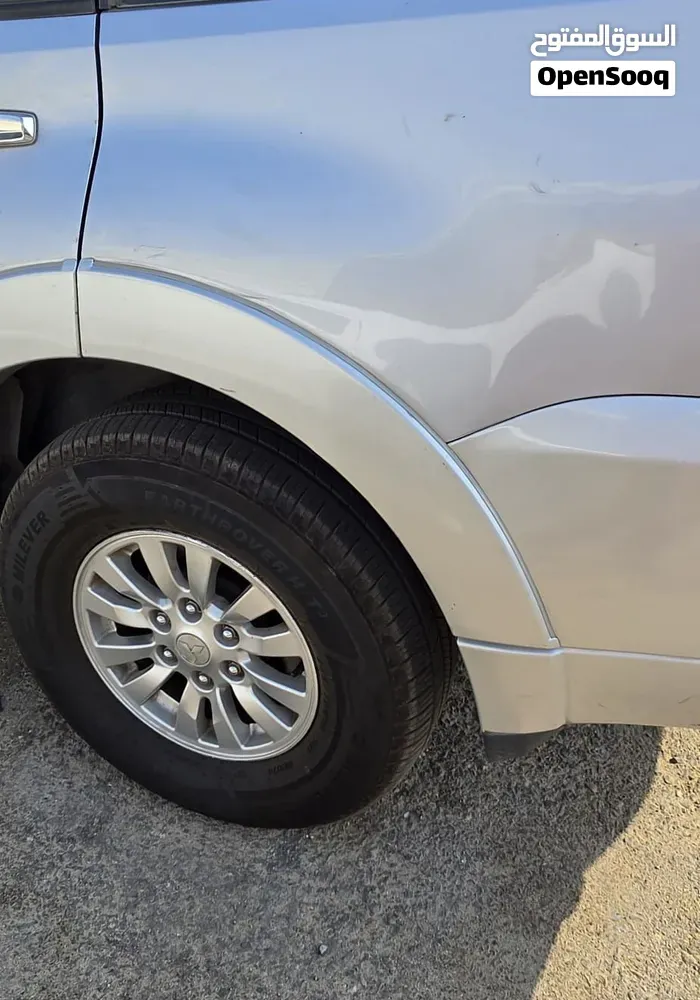 Mitsubishi Pajero 2011 photo 4