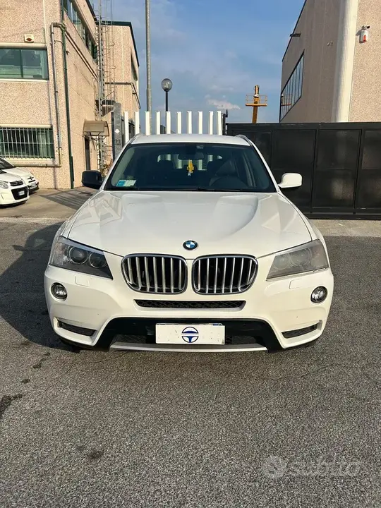 BMW X3 2014 photo 2