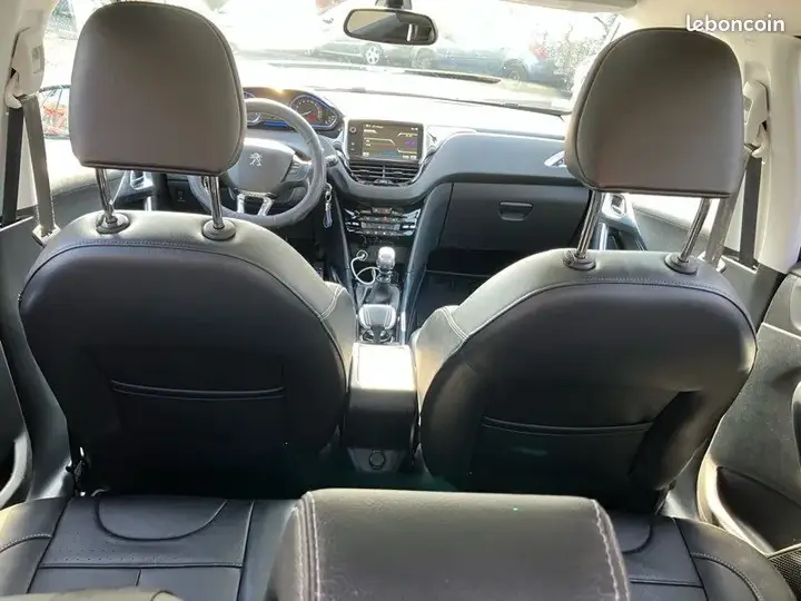 Peugeot 2008 2014 photo 3