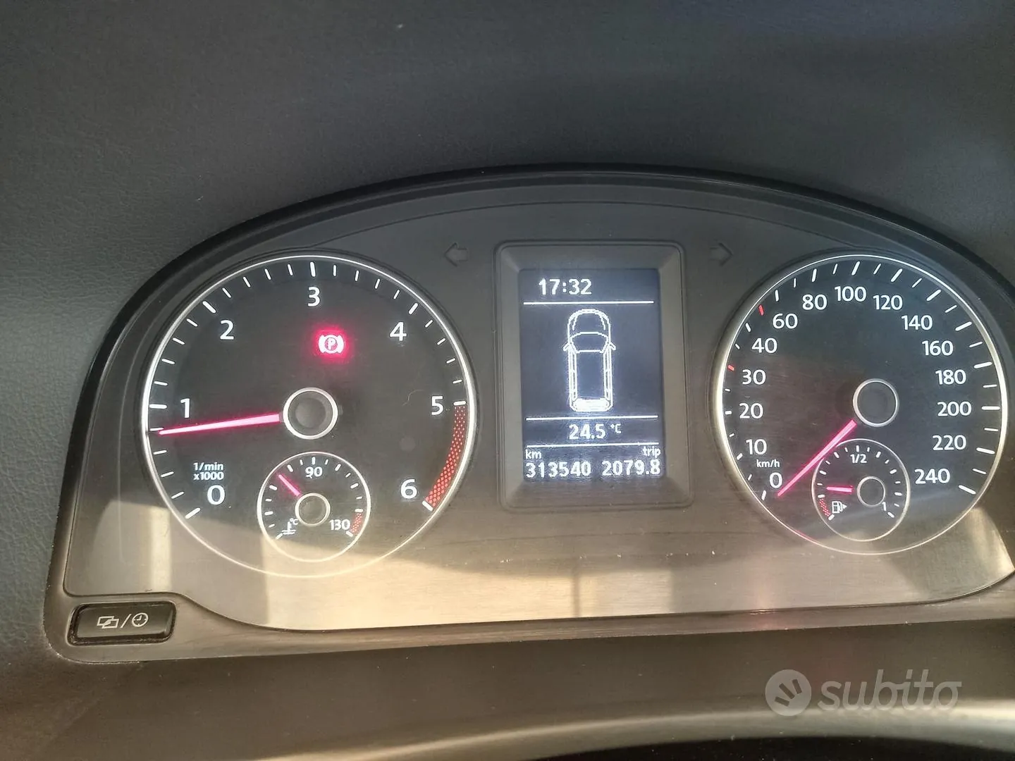 Volkswagen Touran 2013 photo 4