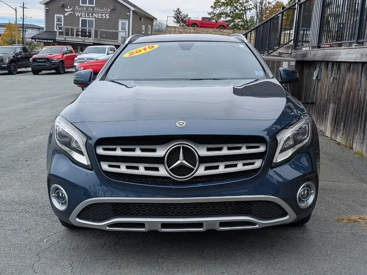 Mercedes-Benz Gla 2019 photo 3