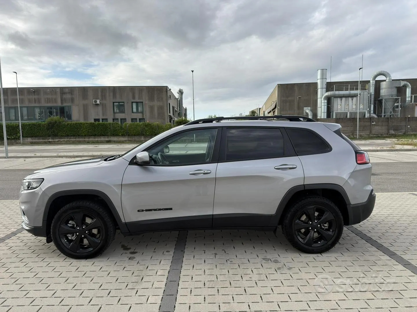 Jeep Cherokee 2019 photo 4