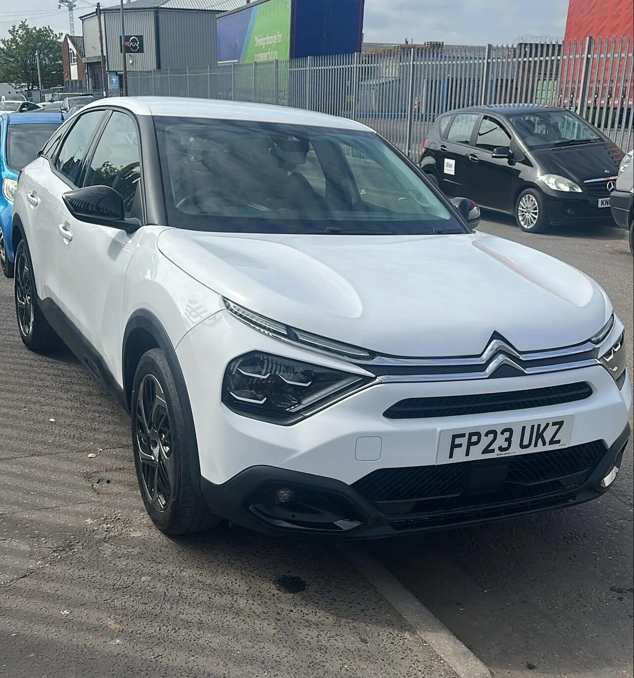 Citroen C4 2023 photo 2