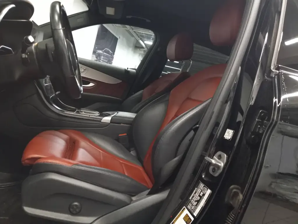 Mercedes-Benz Glc 2022 photo 2