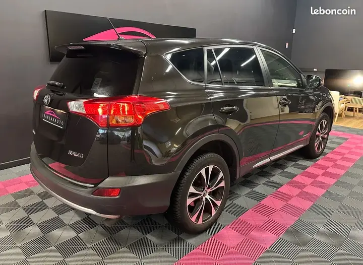 Toyota Rav4 2015 photo 4