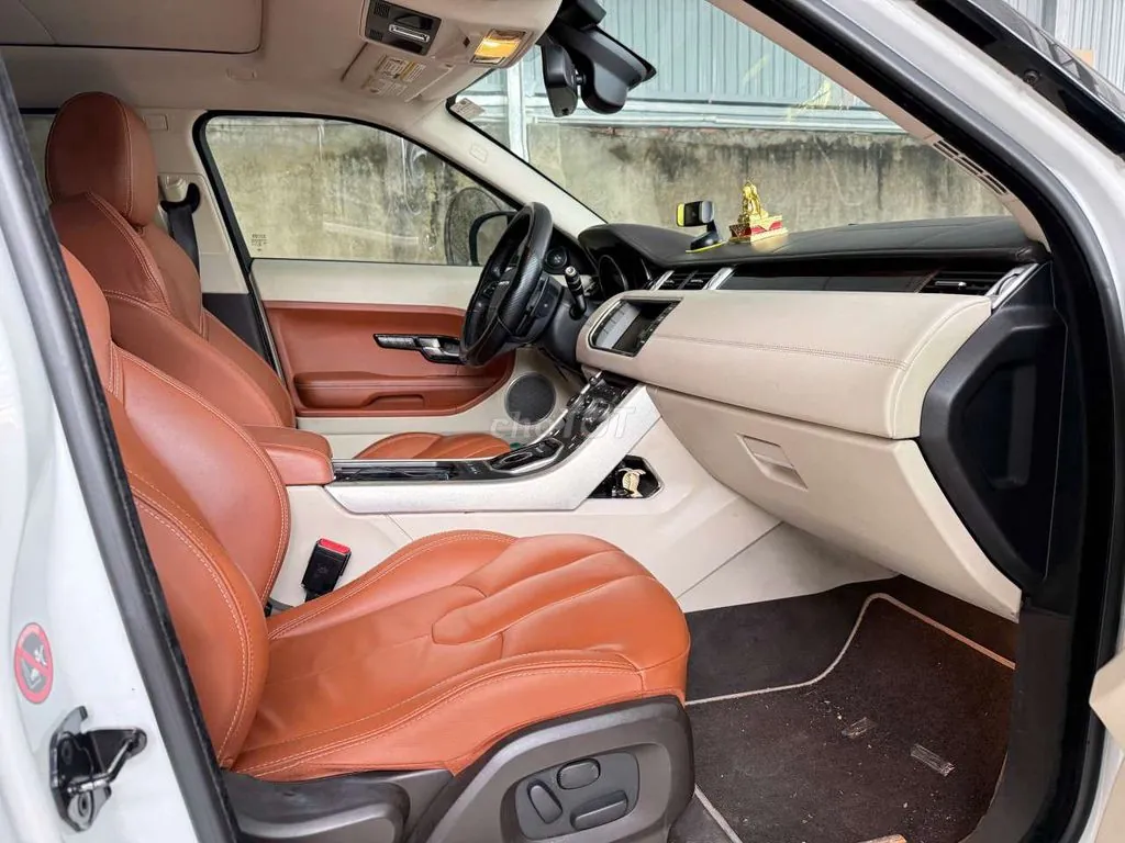 Land Rover Range Rover Evoque 2012 photo 4