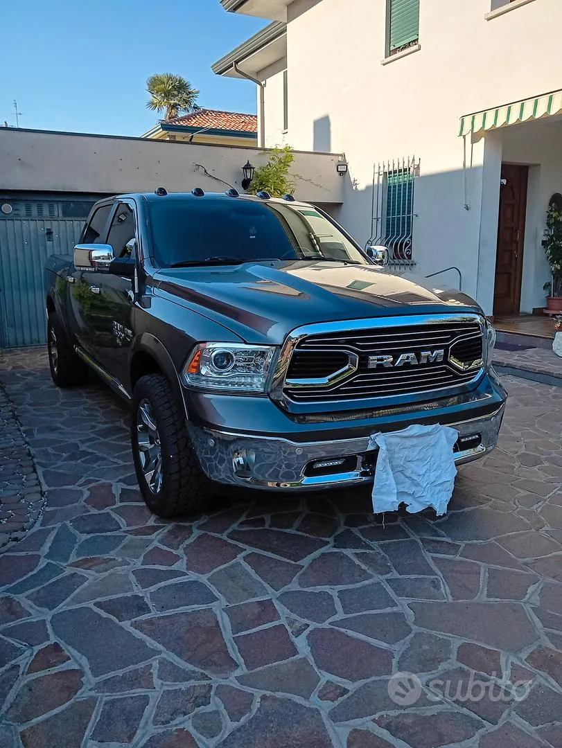 Dodge Ram 1500 2017 photo 2