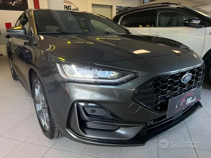 Ford Focus 2022 photo 3