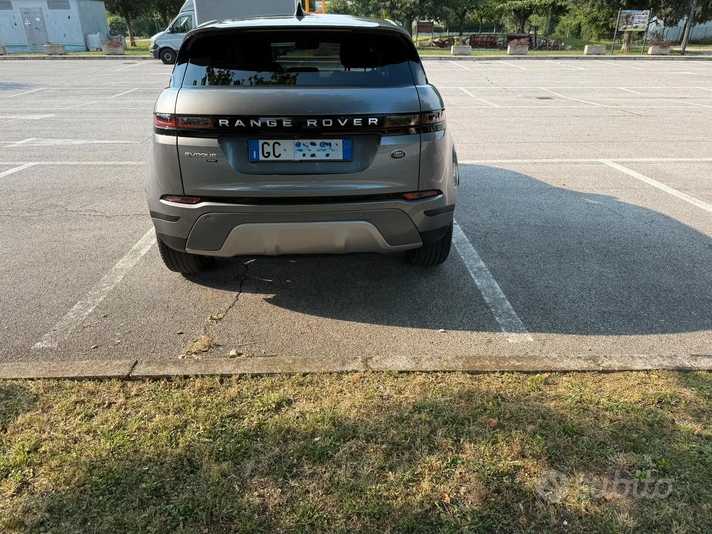 Land Rover Evoque 2020 photo 4