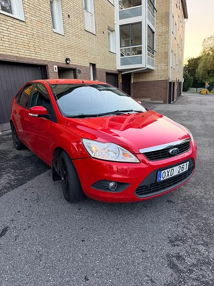 Ford Focus 2011 photo 2
