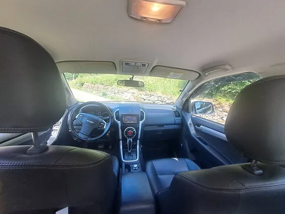 Isuzu D-Max 2016 photo 4
