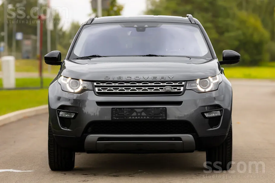 Land Rover Discovery Sport 2016 photo 2