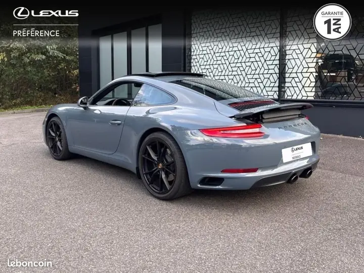 Porsche 911 2018 photo 2