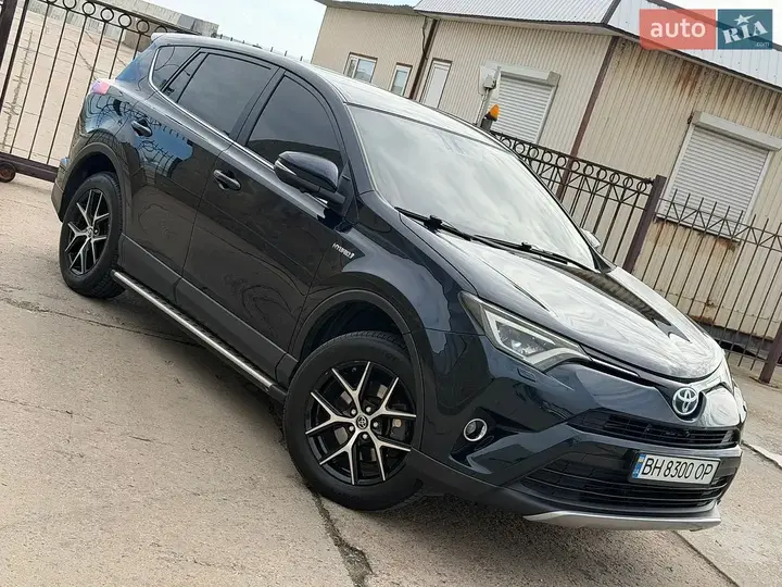 Toyota Rav4 2017 photo 4