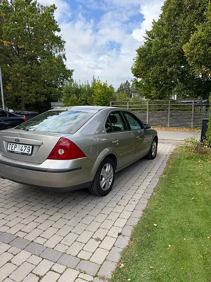 Ford Mondeo 2002 photo 2
