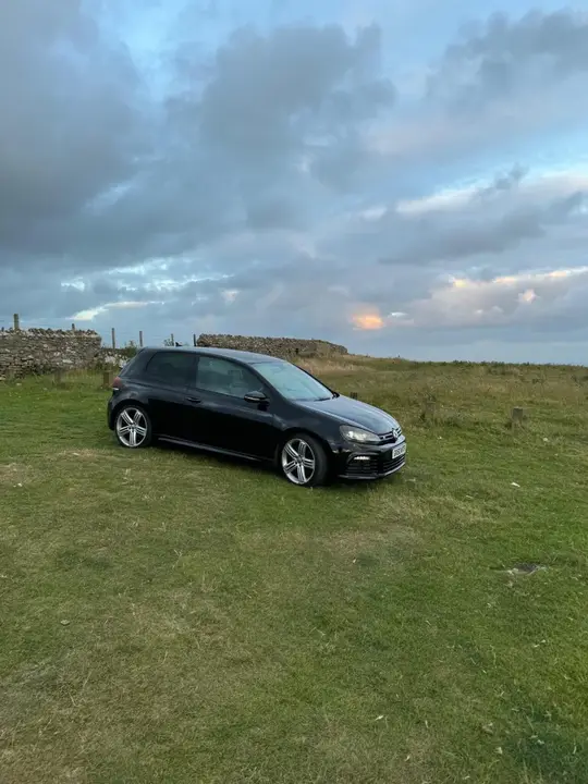 Volkswagen Golf 2010 photo 4