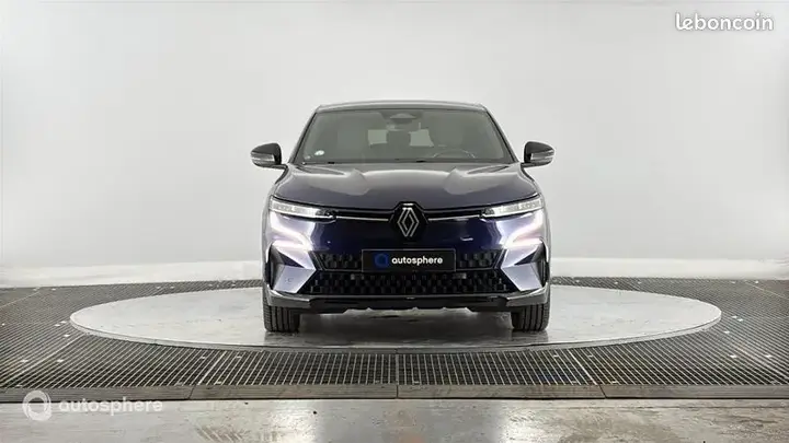 Renault Megane 2023 photo 2
