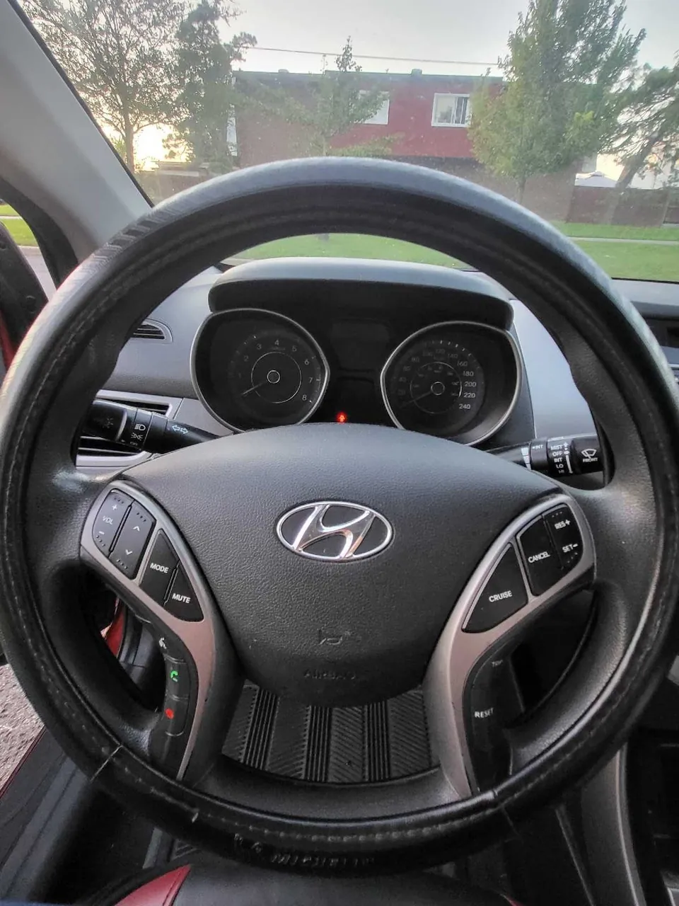 Hyundai Elantra 2013 photo 4