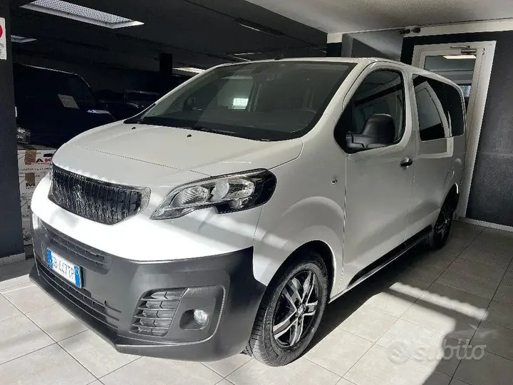 Peugeot Traveller 2020 photo 5