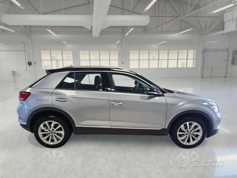 Volkswagen T-Roc 2022 photo 3
