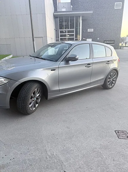 BMW 116D 2009 photo 3