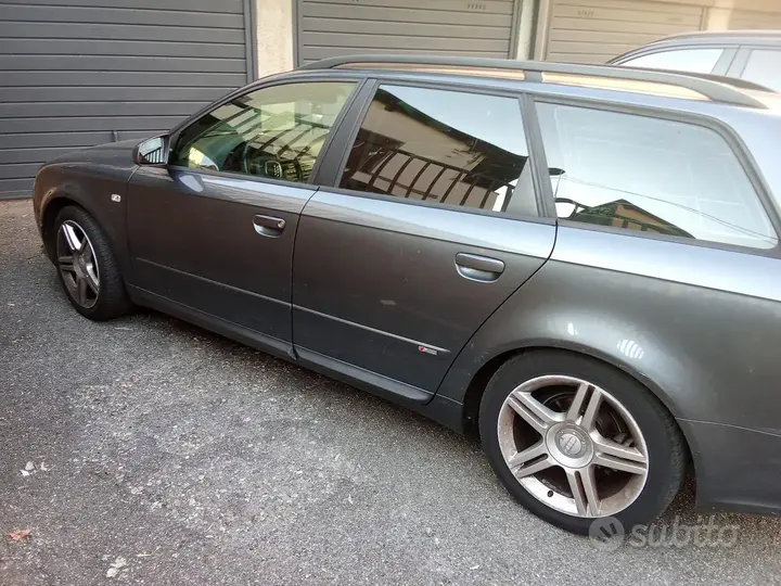 Audi A4 2007 photo 2