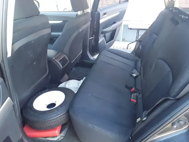 Subaru Outback 2012 photo 5