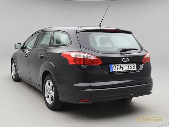 Ford Focus 2011 photo 2